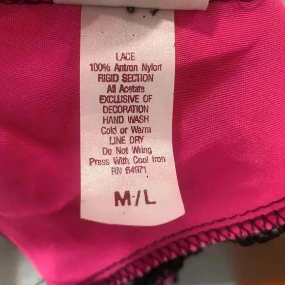 Vintage E. Bole 80’s neon pink black lace garter belt - Picture 12 of 13